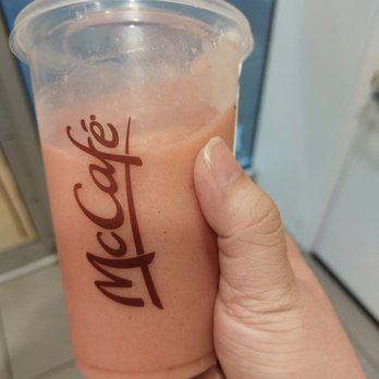 McDonald's - medium strawberry banana smoothie - Fast Food Near Me - Vancouver, British Columbia McDonald's - medium strawberry banana smoothie - Fast Food Near Me - Vancouver, British Columbia
