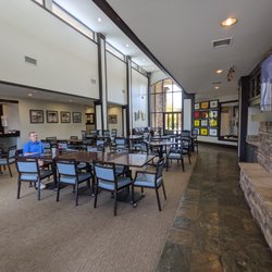 Bear's Best Atlanta - Inside the clubhouse. Main grill and dining room.