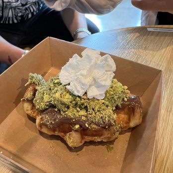 Coffeeholic House - Coffee & Tea Near Me - Seattle, Washington
