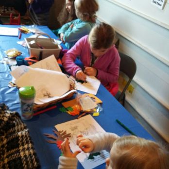 Wolf Maple Products Farm - Kids craft corner at Wolf Maple - Farms Near Me - Middleport, New York