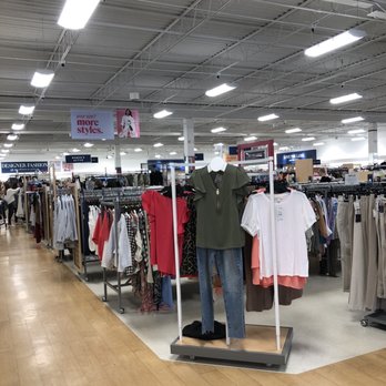 Marshalls - Clothes - Department Stores Near Me - Lapeer, Michigan