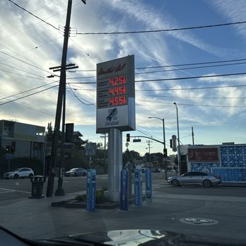 United Oil - Prices 1/16/24 - Gas Stations Near Me - Los Angeles, California United Oil - Prices 1/16/24 - Gas Stations Near Me - Los Angeles, California