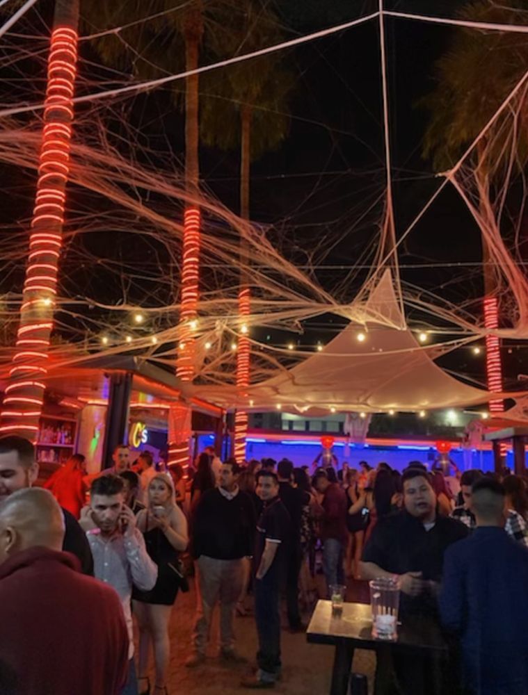 MANGO’S SACRAMENTO Updated August 2024 201 Photos & 329 Reviews