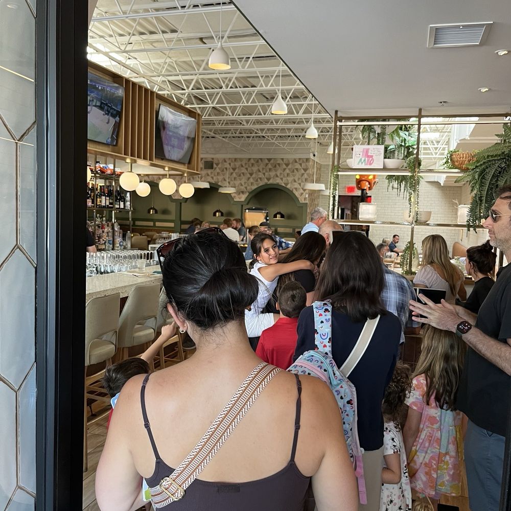 Il Mio - Entrance - Italian Near Me - Clarendon Hills, Illinois