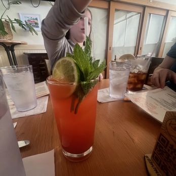 Koko Head Cafe - Passion fruit and guava drink - Breakfast & Brunch Near Me - Honolulu, Hawaii