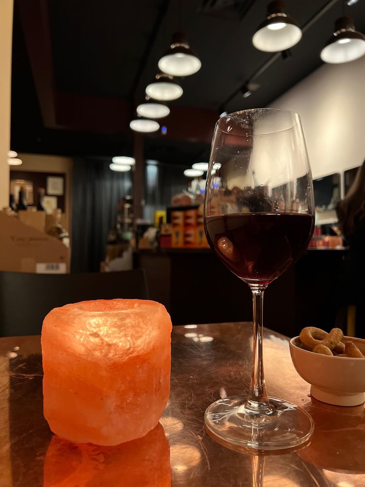 Ladro Enoteca Logo