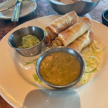 Savina’s - Flautas with green chilli & guacamole - Mexican Near Me - Castle Rock, Colorado Savina’s - Flautas with green chilli & guacamole - Mexican Near Me - Castle Rock, Colorado
