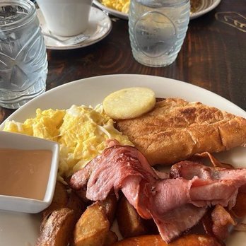 Lpcx Cafe - LPCX Breakfast - Bakeries Near Me - Tampa, Florida