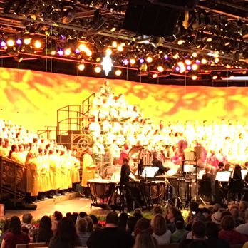 Candlelight Processional - Neil Patrick Harris - November 2016 - Performing Arts Near Me - Orlando, Florida Candlelight Processional - Neil Patrick Harris - November 2016 - Performing Arts Near Me - Orlando, Florida