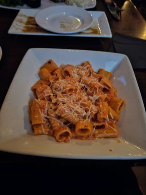 Pour House Pub by null