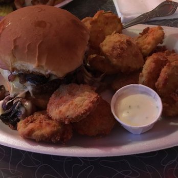 Prairie Nut Hut - Burgers Near Me - Altoona, Kansas Prairie Nut Hut - Burgers Near Me - Altoona, Kansas
