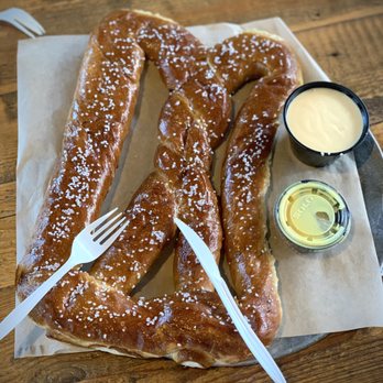 Commonhouse Aleworks - Huge pretzel - Breweries Near Me - North Charleston, South Carolina