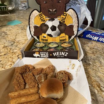 Buffalo Wild Wings - Around the world sampler - Chicken Wings Near Me - Visalia, California Buffalo Wild Wings - Around the world sampler - Chicken Wings Near Me - Visalia, California