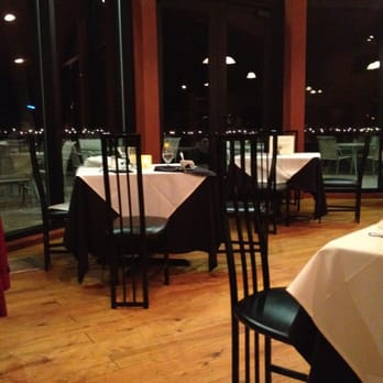 Riverview Restaurant - Fabulous set up!! - Seafood Near Me - Troutdale, Oregon Riverview Restaurant - Fabulous set up!! - Seafood Near Me - Troutdale, Oregon