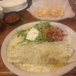 El Paso Mexican Grill - Chicken and steak burrito