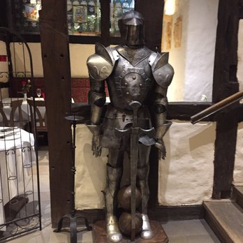 Ratskeller - Knight in shining armour - German Near Me - Kiel, SH
