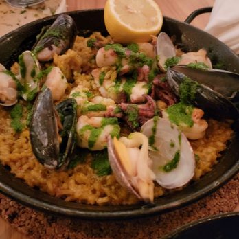 Boqueria Flatiron - Paella de Mariscos - Spanish Near Me - New York, New York Boqueria Flatiron - Paella de Mariscos - Spanish Near Me - New York, New York