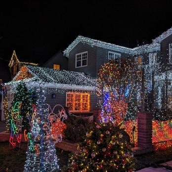 Christmas Tree Lane - Festivals Near Me - San Carlos, California Christmas Tree Lane - Festivals Near Me - San Carlos, California