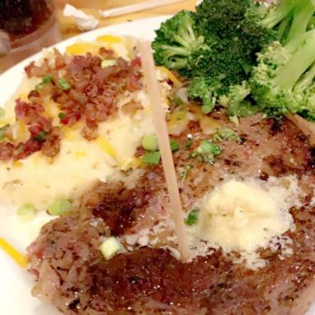 Chili's - Rib eye and mushers - Bars Near Me - Bullhead City, Arizona