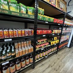 D Reyes Latin Market