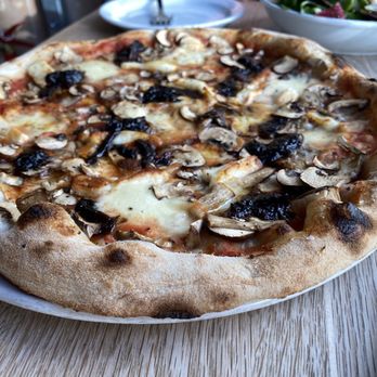 The Flat - Smoked pizza - Pizza Near Me - Exeter, DEV The Flat - Smoked pizza - Pizza Near Me - Exeter, DEV
