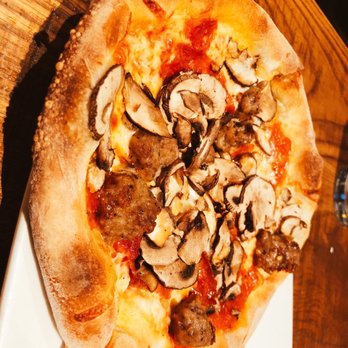 California Pizza Kitchen - Pizza Near Me - Brea, California