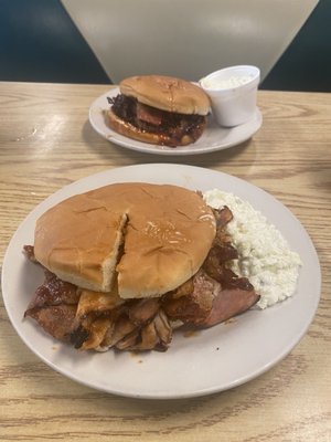 Ridgewood Barbecue by null