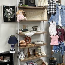 One Way Thrift - Always a great selection of vintage decor.