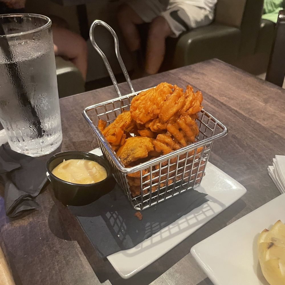 Drifters Kitchen and Bar - Sweet Potato Fries - Cocktail Bars Near Me - Ridge, New York Drifters Kitchen and Bar - Sweet Potato Fries - Cocktail Bars Near Me - Ridge, New York