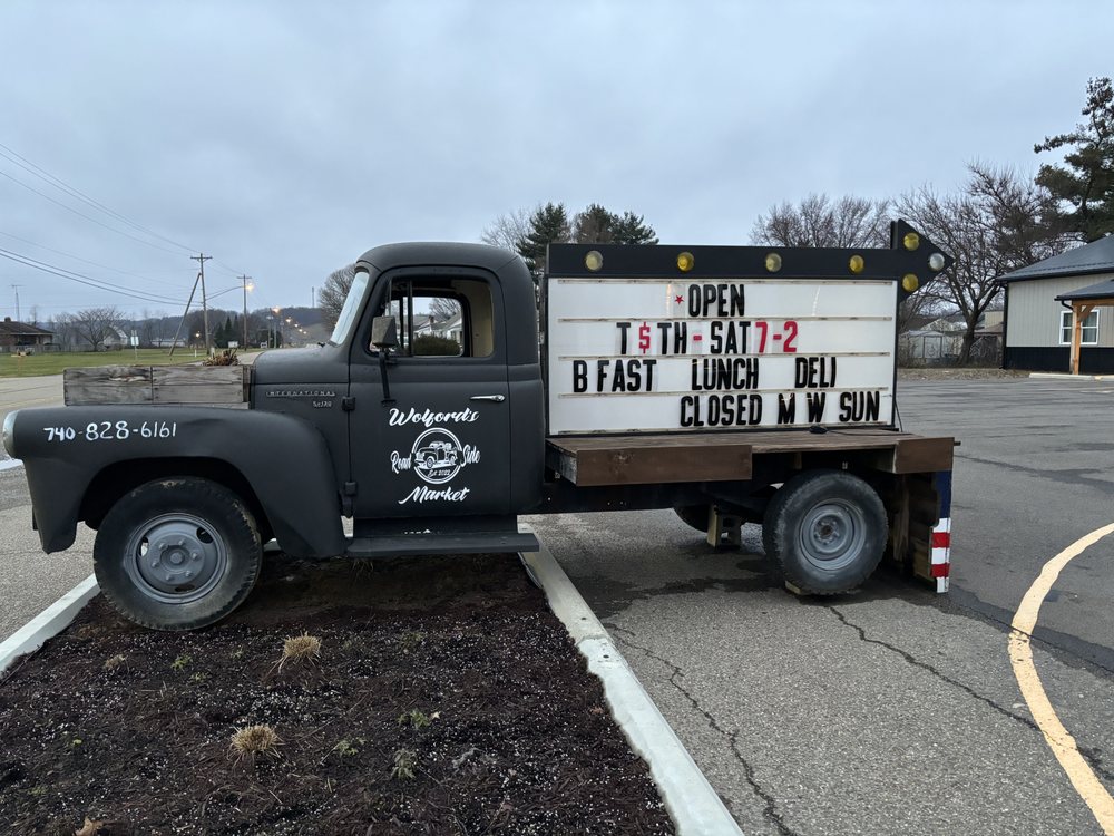 WOLFORD’S ROADSIDE MARKET Updated September 2024 266 W 3rd St