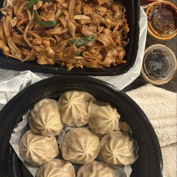 Yum Dumpling - Soup dumplings, chow fun spring rolls - Noodles Near Me - Orange, California Yum Dumpling - Soup dumplings, chow fun spring rolls - Noodles Near Me - Orange, California