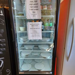 Hill Street Bakery - Food case