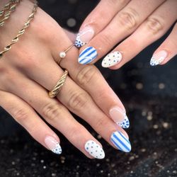 K & J Nails