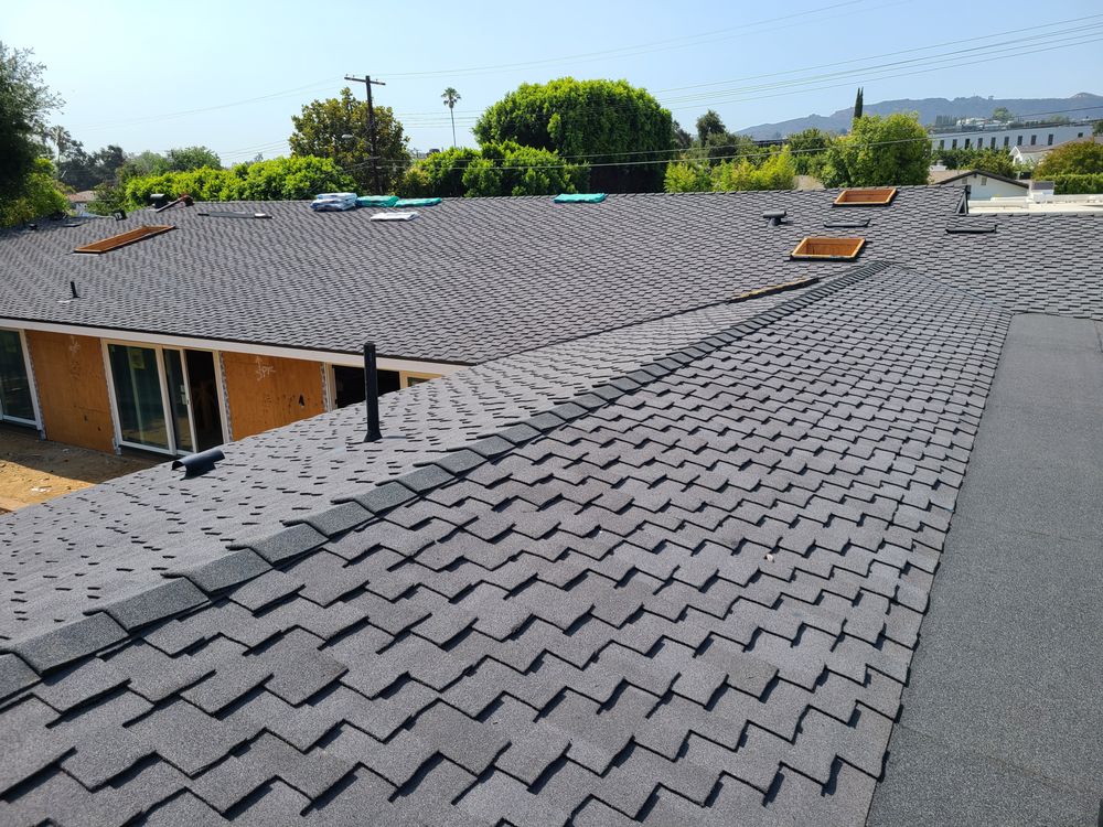 Slide of CAL Roofing Expert