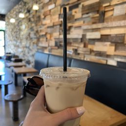 Iced carmilla latte