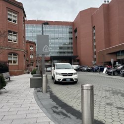 The Johns Hopkins Hospital - Wolfe street entrance