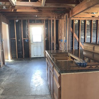 Jon R Crase Construction - Original kitchen before tear down and rebuild. - General Contractors Near Me - Campbell, California