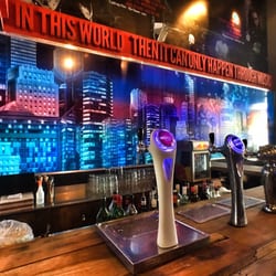 Johnny B. Good - Nice bar