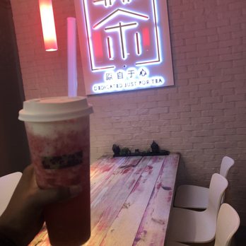 Moge Tee DC - Cheese Foam Strawberry Tea - Bubble Tea Near Me - Washington, DC, District of Columbia