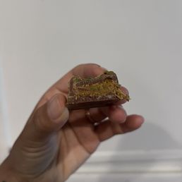 Inside Dubai chocolate bar. Good filling ratio