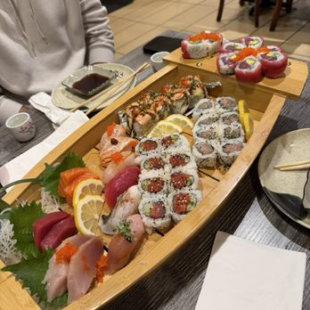 Senro Sushi - Sushi boat - Japanese Near Me - San Ramon, California Senro Sushi - Sushi boat - Japanese Near Me - San Ramon, California
