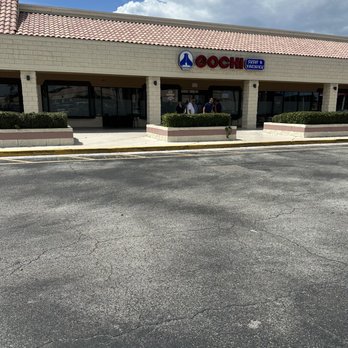 Gochi Japanese Kitchen - View from the parking lot - Sushi Bars Near Me - Winter Garden, Florida