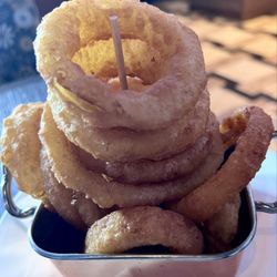 Falls Deli - Crunchy Onion Rings