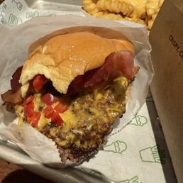 Smoke Shack burger Smoke Shack burger