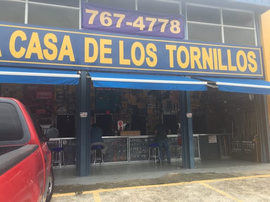LA CASA DE LOS TORNILLOS - Updated April 2026 - Urb. San Agustin ...