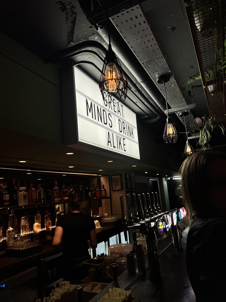 CANDY BAR Updated September 2024 16 Photos & 30 Reviews 113115