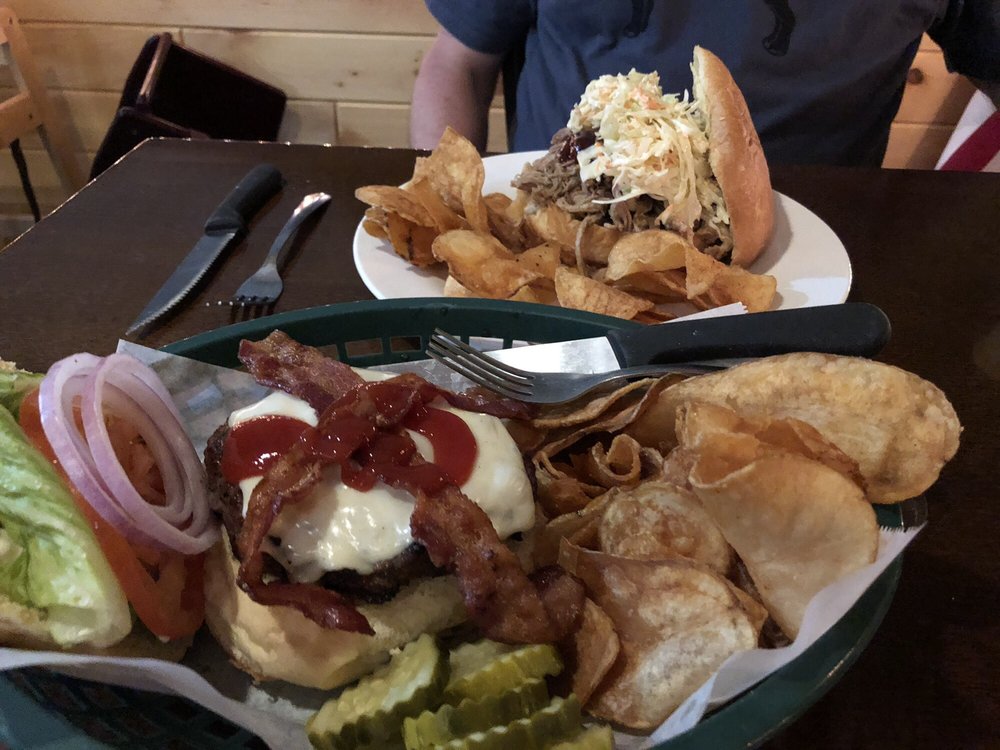 STU’S PLACE Updated August 2024 18 Reviews 114 N Page Ave