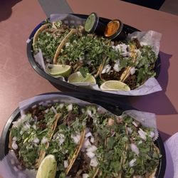 5 tacos: mix of carne de res, carnitas, and chorizo