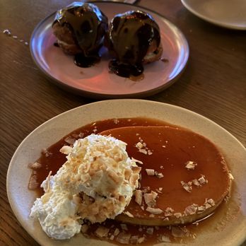 Leoncito - Mexican Flan & Bunelos Ice Cream Sandwich - Mexican Near Me - Las Vegas, Nevada Leoncito - Mexican Flan & Bunelos Ice Cream Sandwich - Mexican Near Me - Las Vegas, Nevada