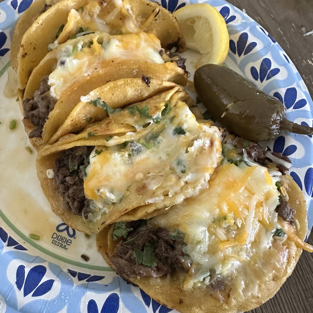 Tacos Hidalgo Taco Truck - Food Trucks Near Me - Merced, California